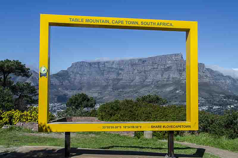 41 - Sudafrica - parque nacional Table Mountain - Signal Hill - marco